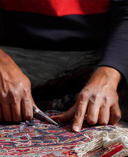 رفو گری قالی در قالیشویی اوین 